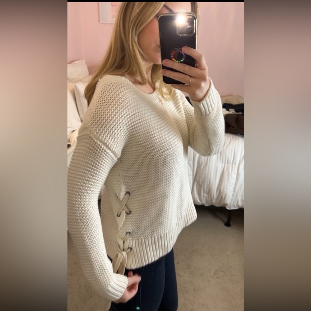 A&F Sweater - Picture 5 of 10